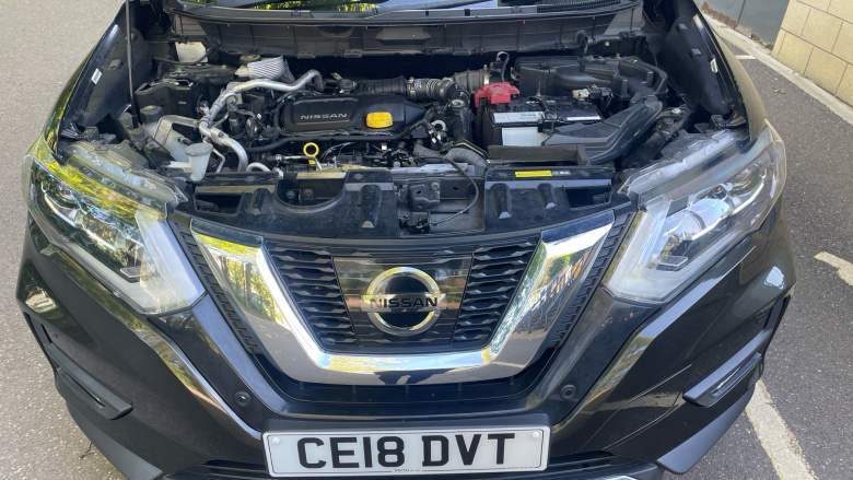 Nissan X-Trail 1.6 dCi Tekna 5dr Diesel Station Wagon
